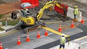 Seguridad en excavacionescerca de mallas de tierra y ductos de cables